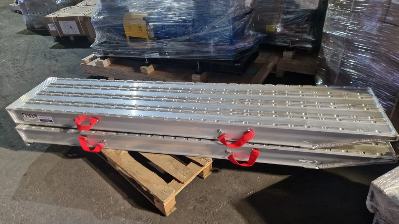 Аппарели алюминиевые для заезда тяжелой техники до 50 тонн 