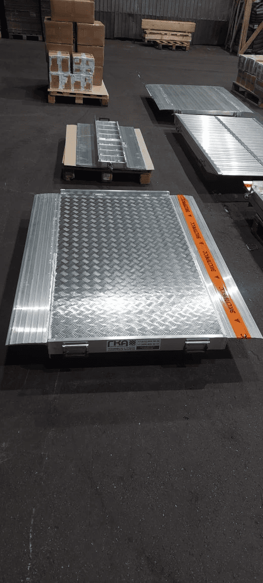 Мост перегрузочный 2000 кг  в Байкальске фото 3 Транспорт Байкальск