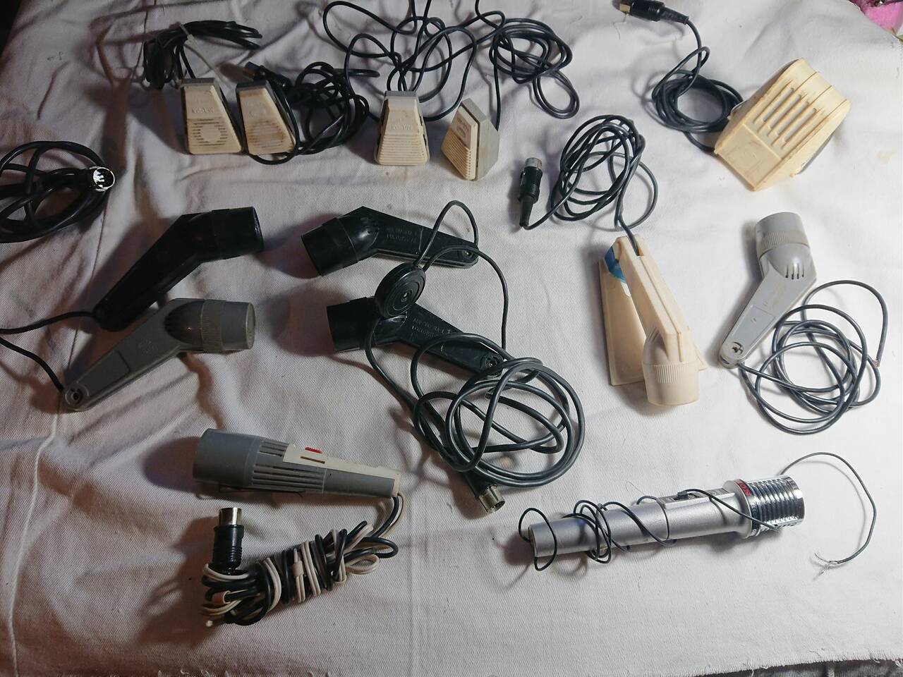 Микрофоны, микрофоны из 80 годов в Челябинске фото 5 Бытовая электроника Челябинск Микрофоны, микрофоны из 80 годов в Челябинске фото 5 Бытовая электроника Челябинск