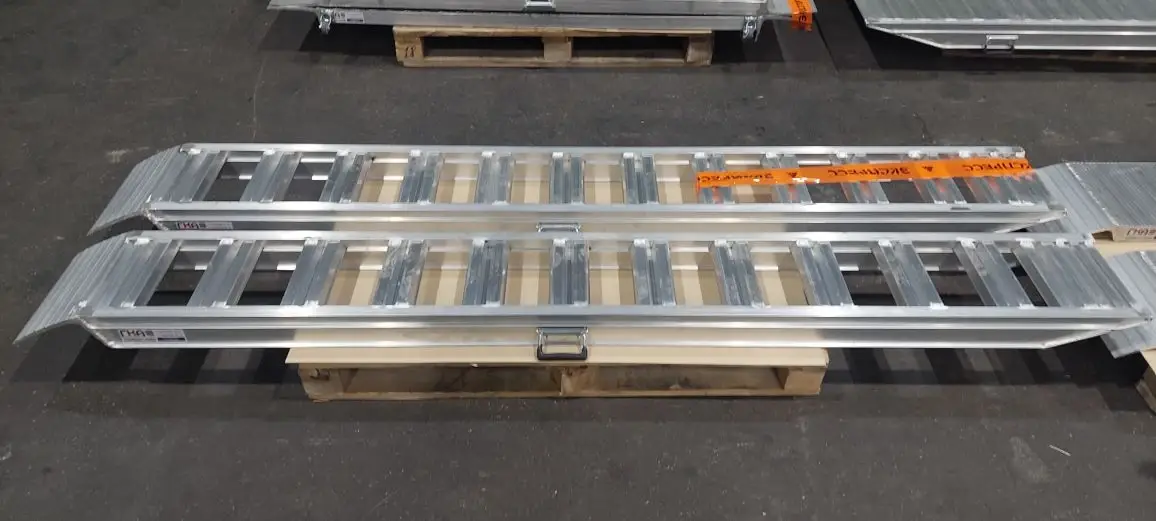 Аппарели алюминиевые 2500 мм до 2200 кг 