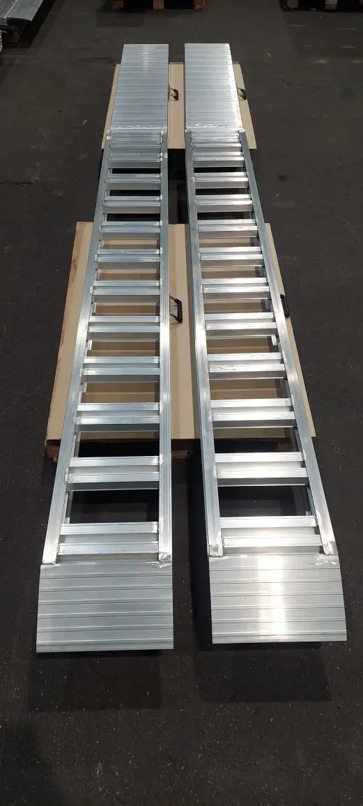 Аппарели алюминиевые 2500 мм до 2200 кг  в Белогорске (Республика Крым) фото 3 Транспорт Белогорск (Республика Крым)