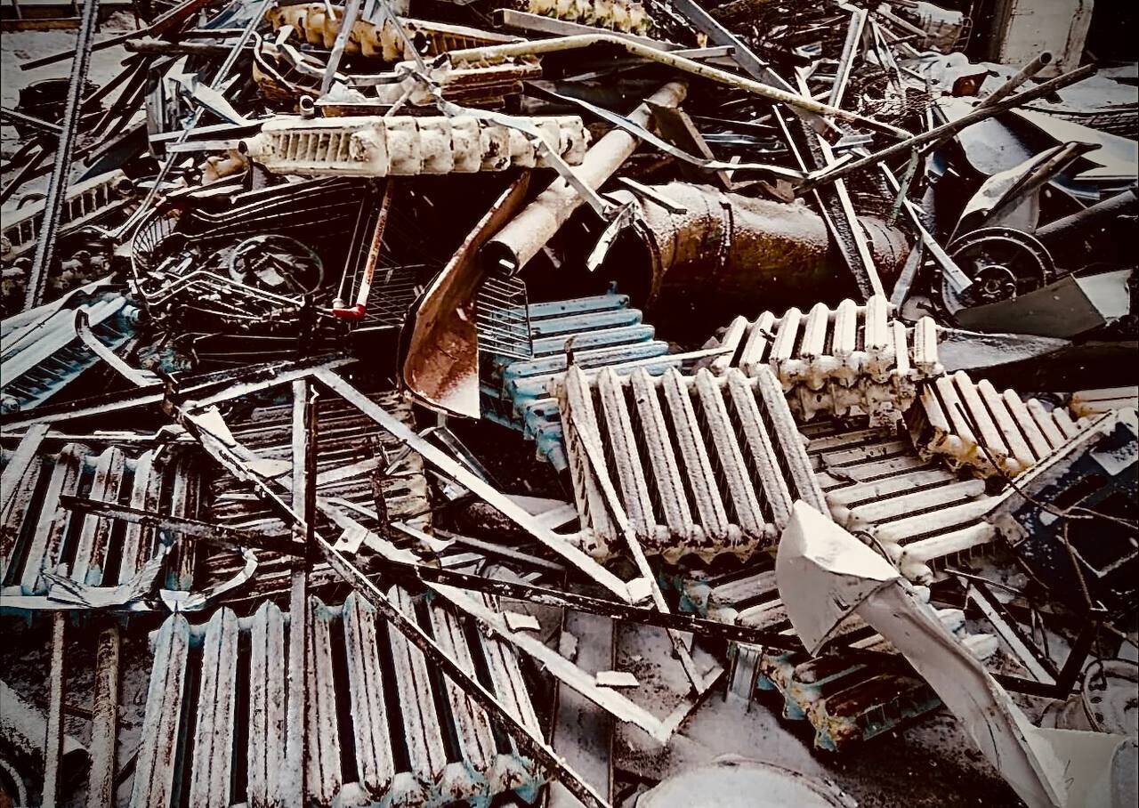 Закупаем ЛОМ ЧЕРНЫХ МЕТАЛЛОВ,ВЫВОЗ,ДЕМОНТАЖ.