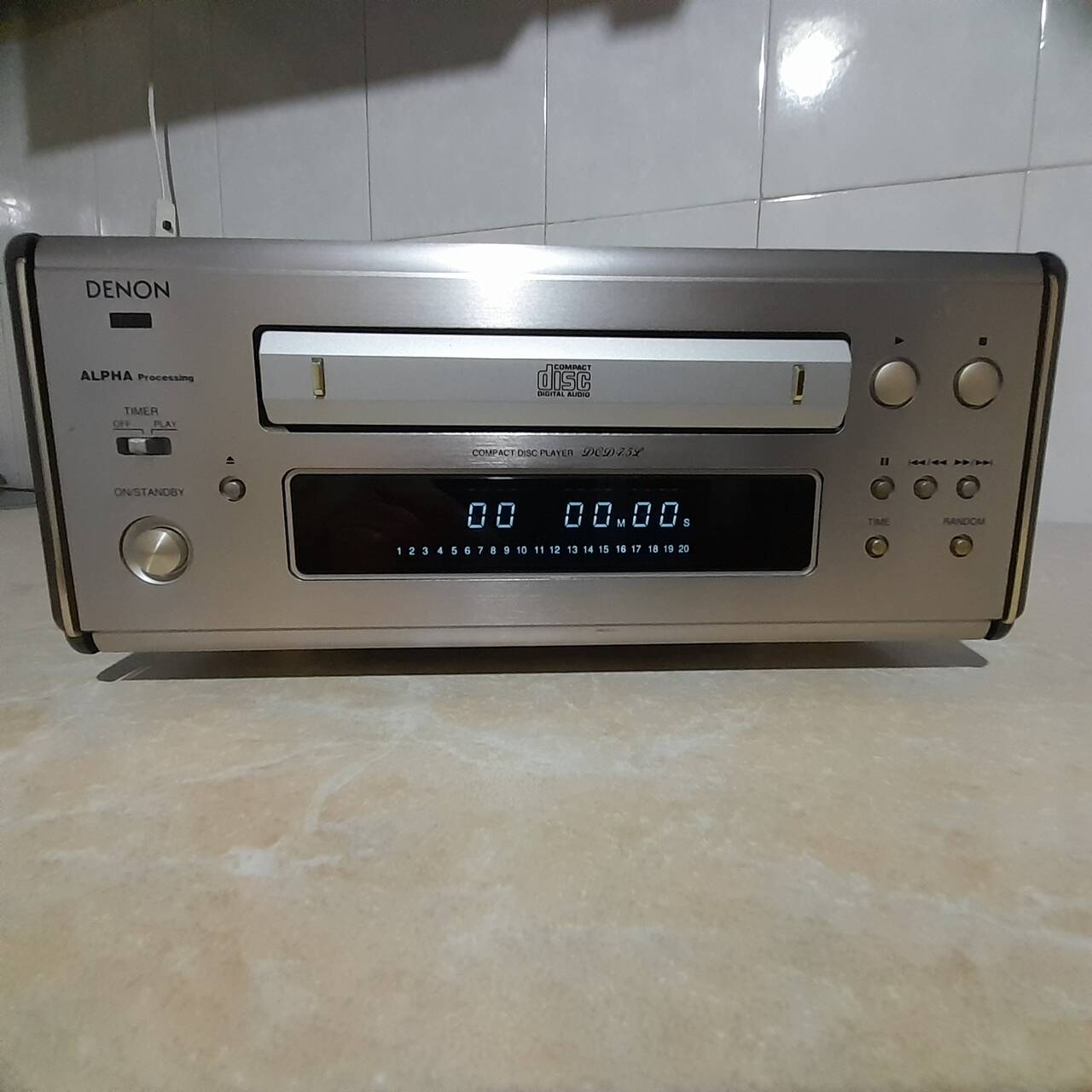 CD-проигрыватель Denon DCD-7.5L