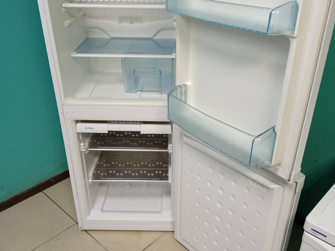 Холодильник БУ на Гарантии в Санкт-Петербурге фото 6 Бытовая электроника Санкт-Петербург