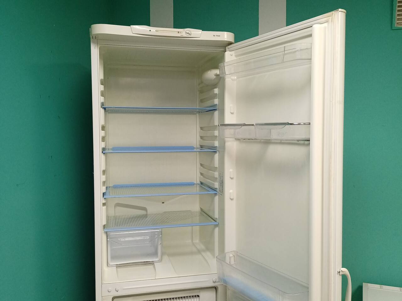 Холодильник БУ на Гарантии в Санкт-Петербурге фото 3 Бытовая электроника Санкт-Петербург Холодильник БУ на Гарантии в Санкт-Петербурге фото 3 Бытовая электроника Санкт-Петербург