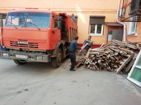 Вывоз мусора с грузчиками