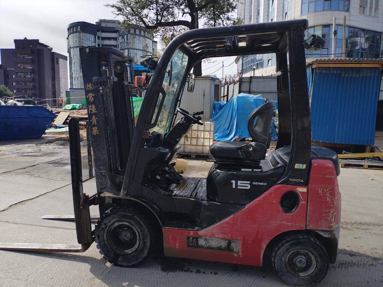 Аренда спецтехники и автовышек во Владивостоке фото 2 Услуги Владивосток