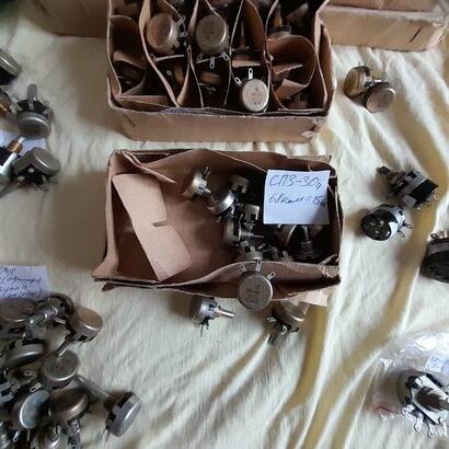 Переменные сопротивления для радиоаппаратуры. в Челябинске фото 3 Бытовая электроника Челябинск