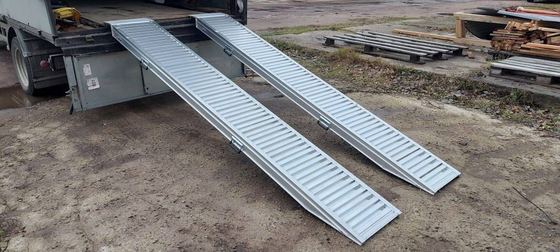 Сходни для минипогрузчика до 3 тонн   в Москве фото 3 Транспорт Москва