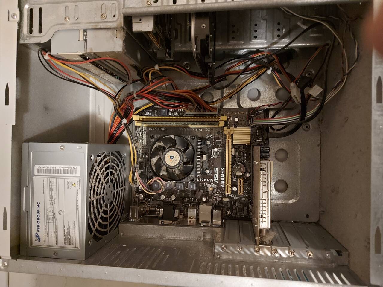 Мастер по ремонту компьютеров и ноутбуков в Рыбинске фото 7 Услуги Рыбинск Мастер по ремонту компьютеров и ноутбуков в Рыбинске фото 7 Услуги Рыбинск