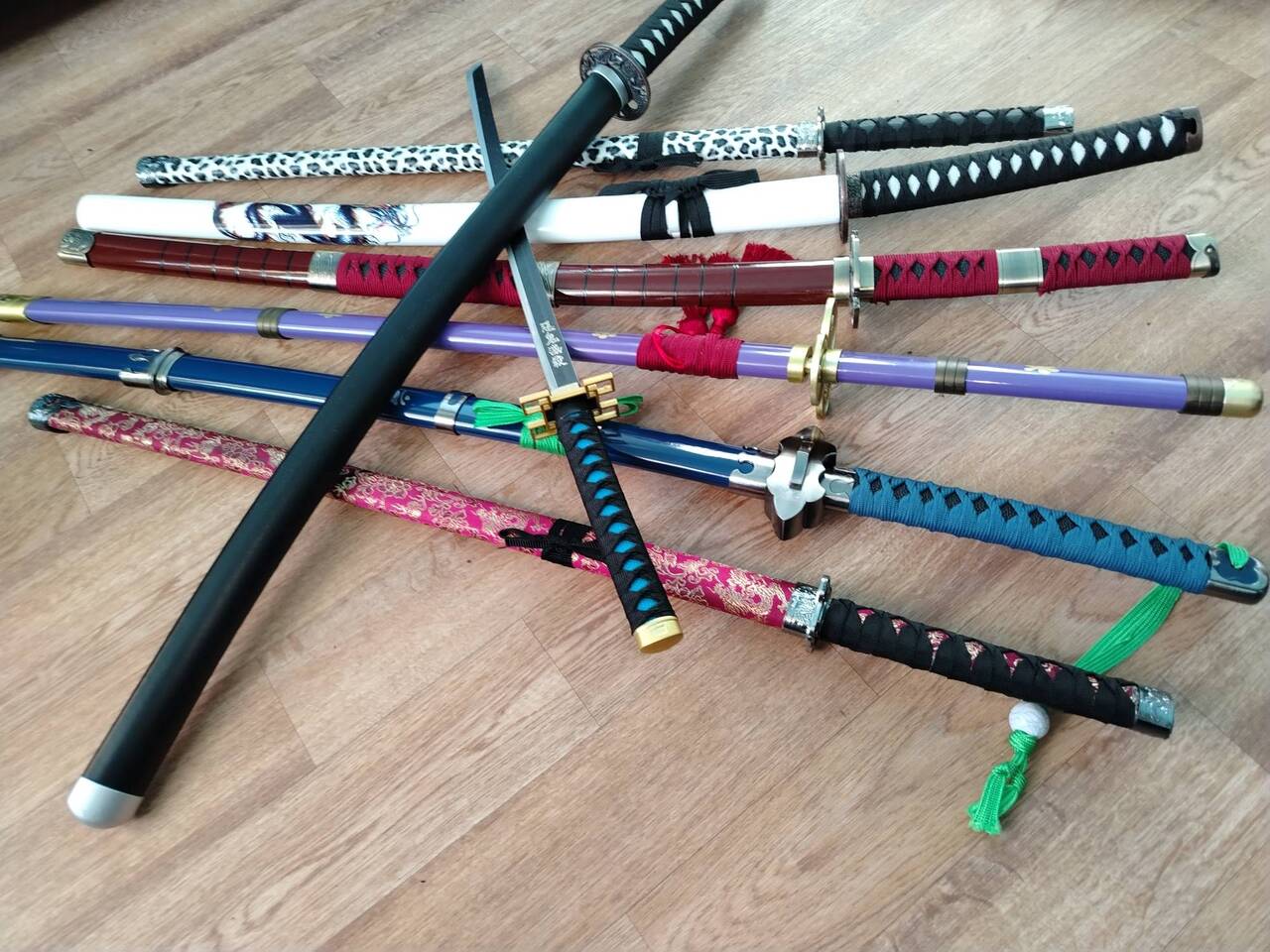 катаны боевые подставка сертификат в Москве фото 6 Увлечения и отдых Москва