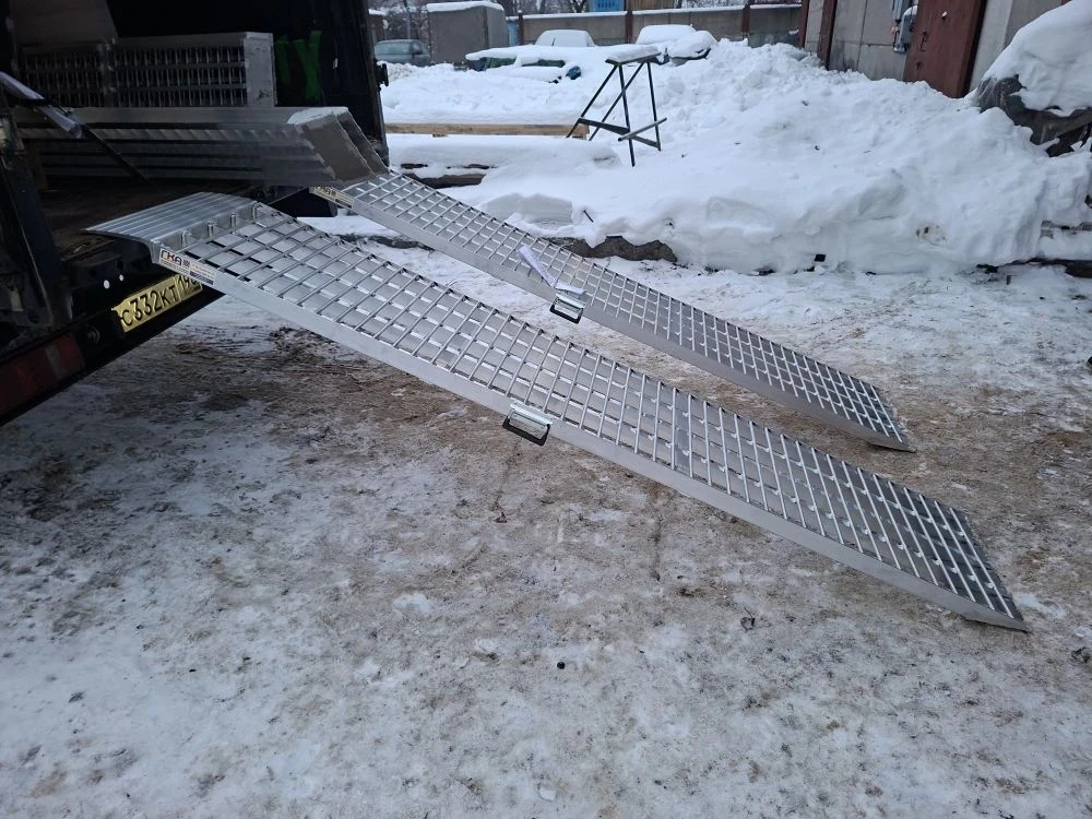 Сходни для погрузки миниэкскаватора на легковой прицеп  в Бавлах фото 5 Транспорт Бавлы