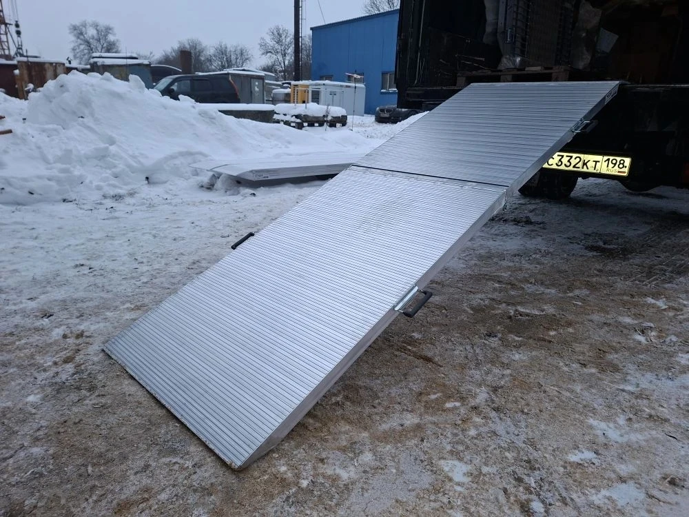 Мост погрузочный складной ГКА 5.250.70.2/3СМ  в Воронеже фото 4 Транспорт Воронеж