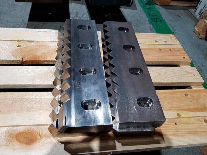 Изготовление ножей для дробилок. Ножи для ИПР-800, ИПРМ-500, ИПР-300М, ИПР-300, ИПР-450, ИПР-250, ИПР-150, ZERMA, PALLMANN. Ножи для шредера корончатые 40 40 24-25.