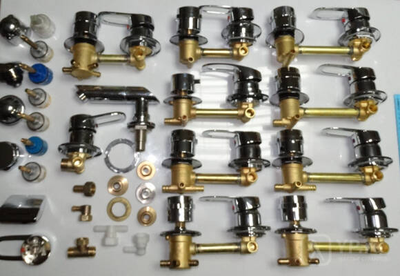 Запчасти для душевых кабин в наличии