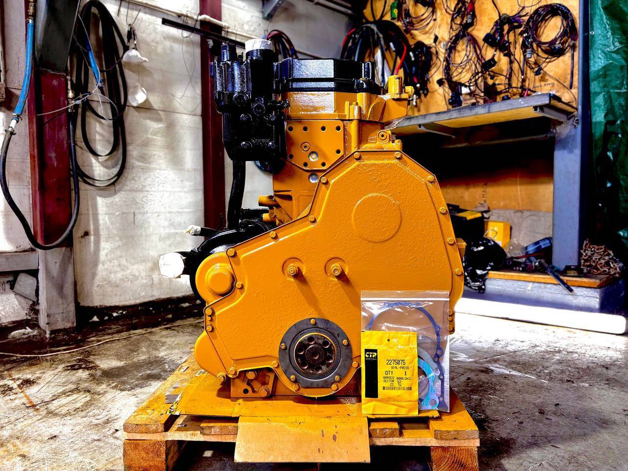 Двигатель (Long-Block) Caterpillar C-13 в Санкт-Петербурге фото 3 Транспорт Санкт-Петербург