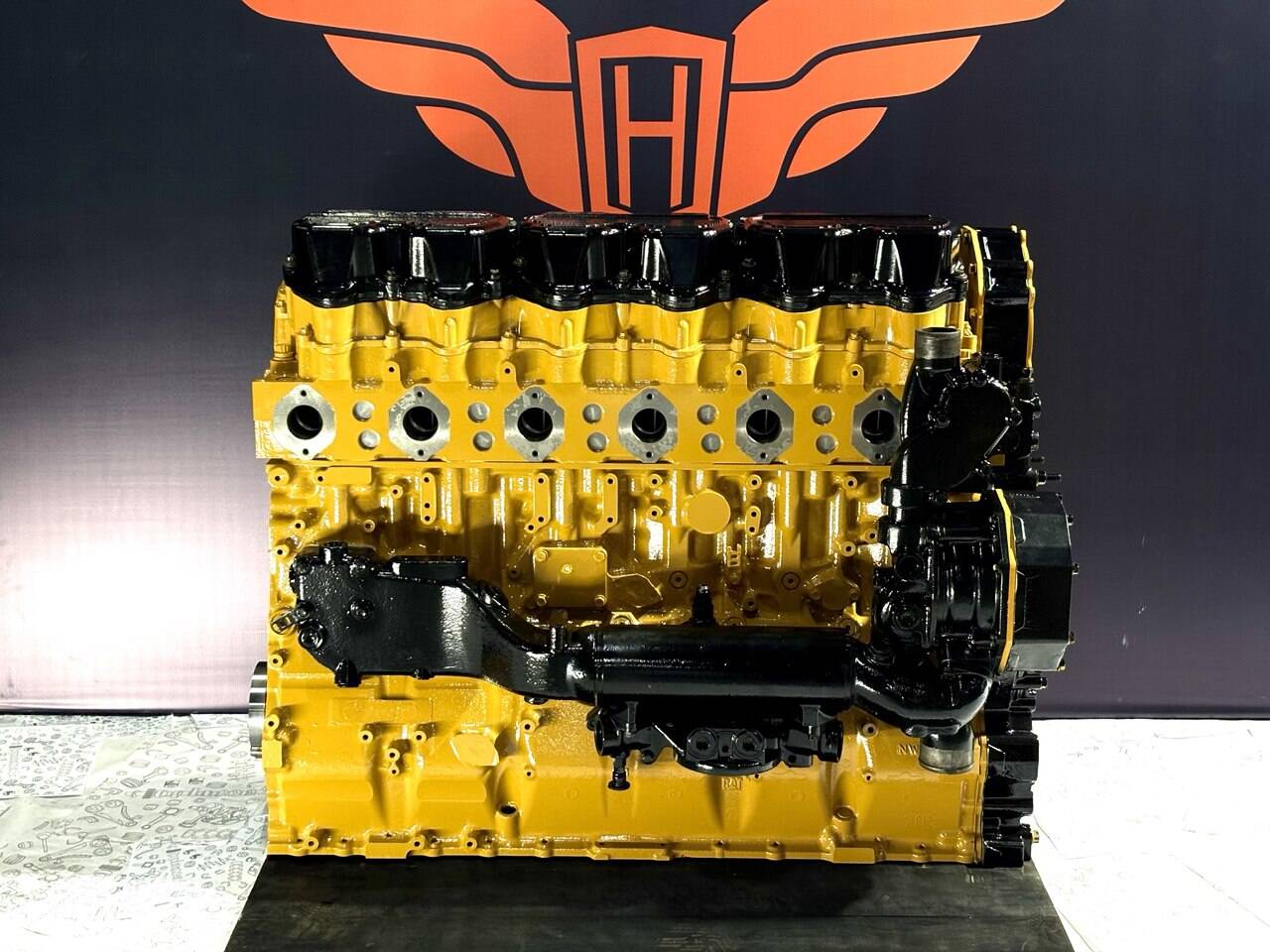 Двигатель (Long-Block) Caterpillar C-18 в Санкт-Петербурге фото 2 Транспорт Санкт-Петербург