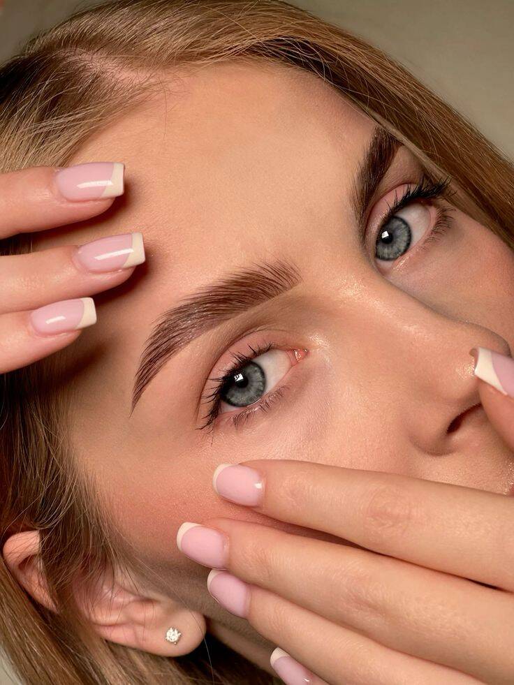 Бровист Краснодар. Брови окрашивание, коррекция, восстанавление, ламинирование