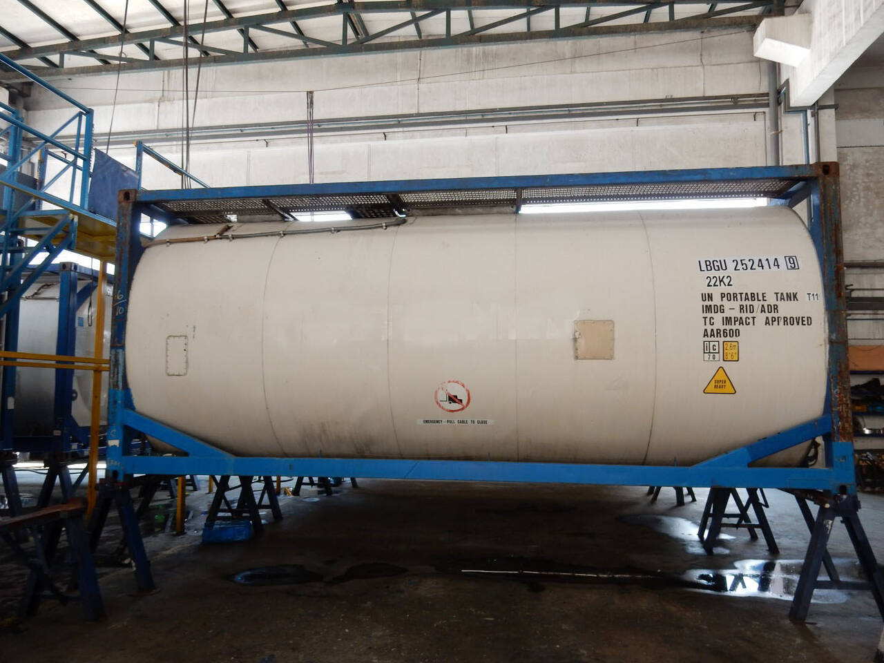  Танк-контейнер 25 000 литров 2010 года в Белогорске (Республика Крым) фото 7 Транспорт Белогорск (Республика Крым)