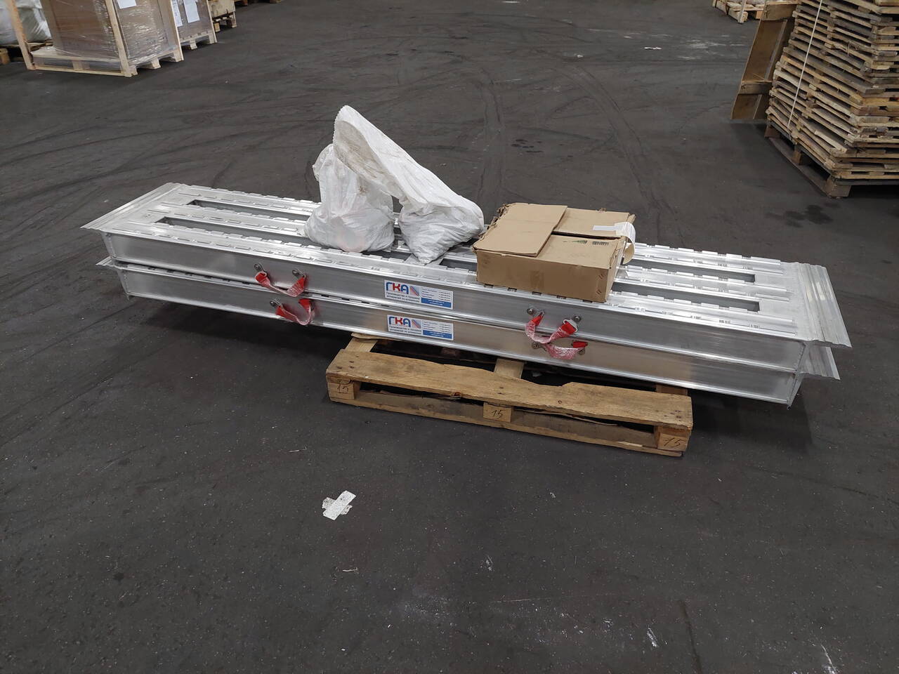 Проставки для трала 2500 мм   в Москве фото 3 Транспорт Москва