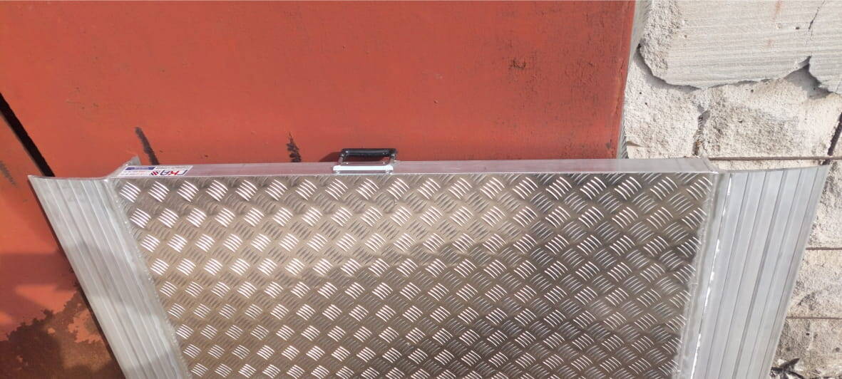 Мост перегрузочный для погрузчика, пандуса  в Белогорске (Республика Крым) фото 3 Транспорт Белогорск (Республика Крым)