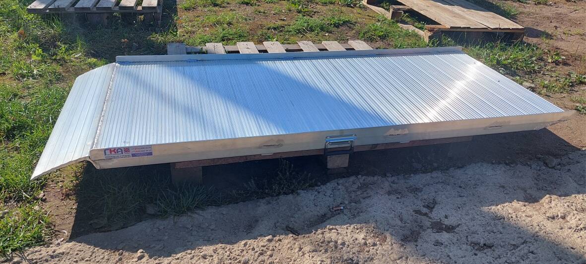 Погрузочный мост для погрузчика, рохли  