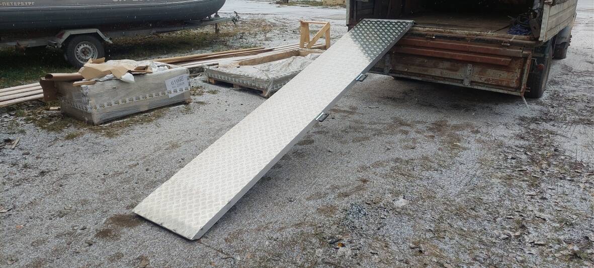 Мост погрузочный от производителя   в Крымске фото 4 Транспорт Крымск