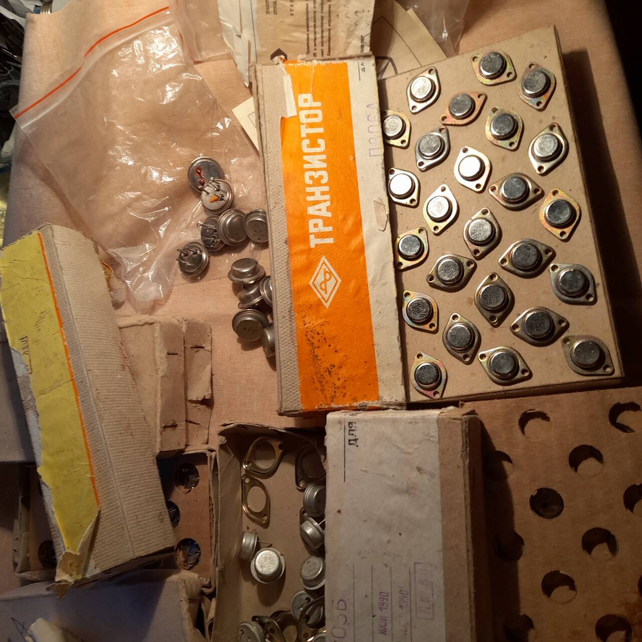 Транзисторы  СССР   Новые.  в Челябинске фото 5 Бытовая электроника Челябинск