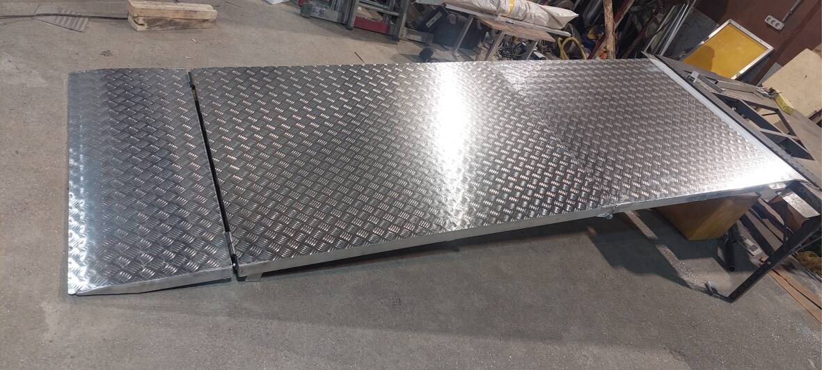 Трап складной автомобильно/стационарный в Александровске фото 2 Транспорт Александровск Трап складной автомобильно/стационарный в Александровске фото 2 Транспорт Александровск