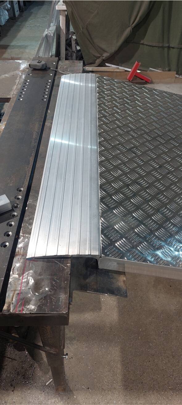 Трап складной автомобильно/стационарный в Александровске фото 3 Транспорт Александровск Трап складной автомобильно/стационарный в Александровске фото 3 Транспорт Александровск