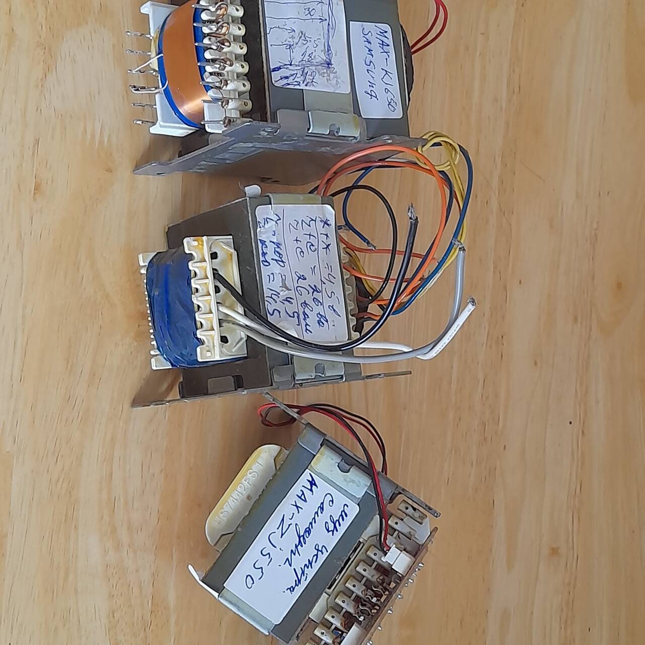 Трансформаторы от  SAMSUNG  в Челябинске фото 5 Бытовая электроника Челябинск