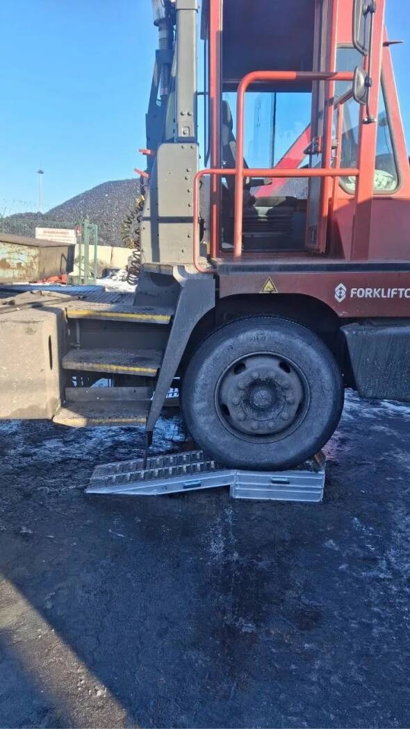 Аппарели для тяжелой техники 6 тонн на пару Аппарели для тяжелой техники 6 тонн на пару