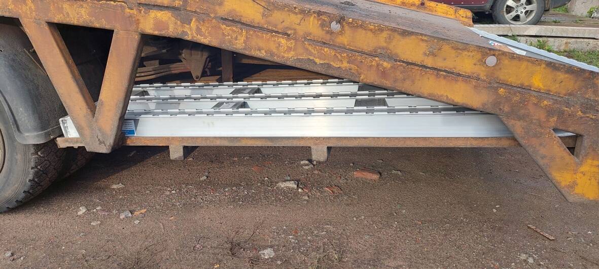 Аппарели алюминиевые для эвакуатора, трала и др.   