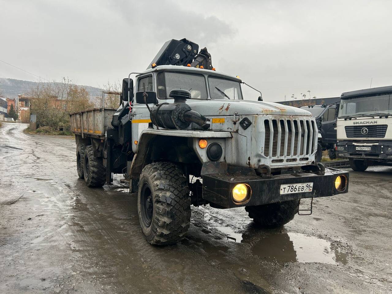 в продаже Урал Бортовой с КМУ HIAB