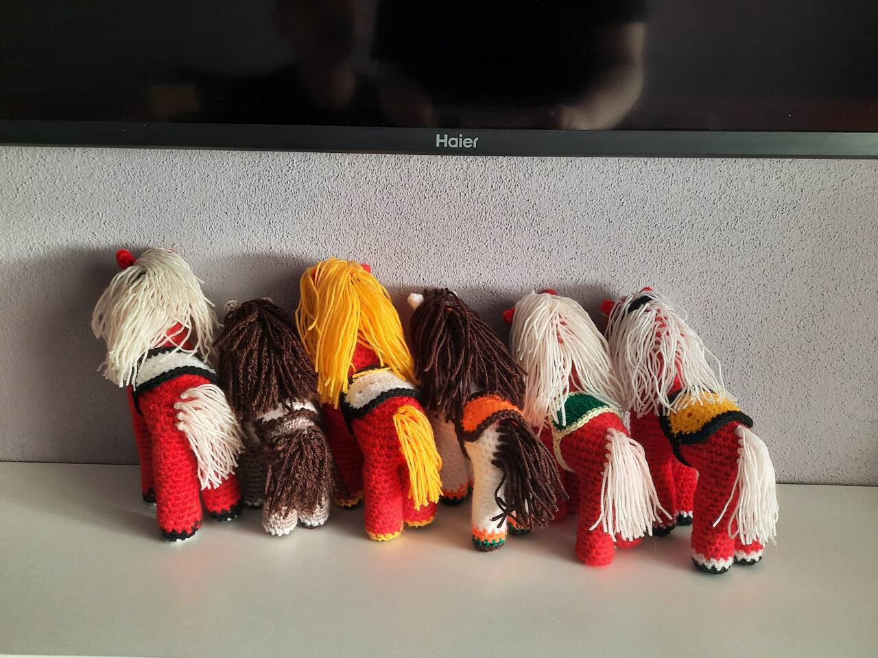 Вязанные лошадки в Москве фото 5 Личные вещи Москва