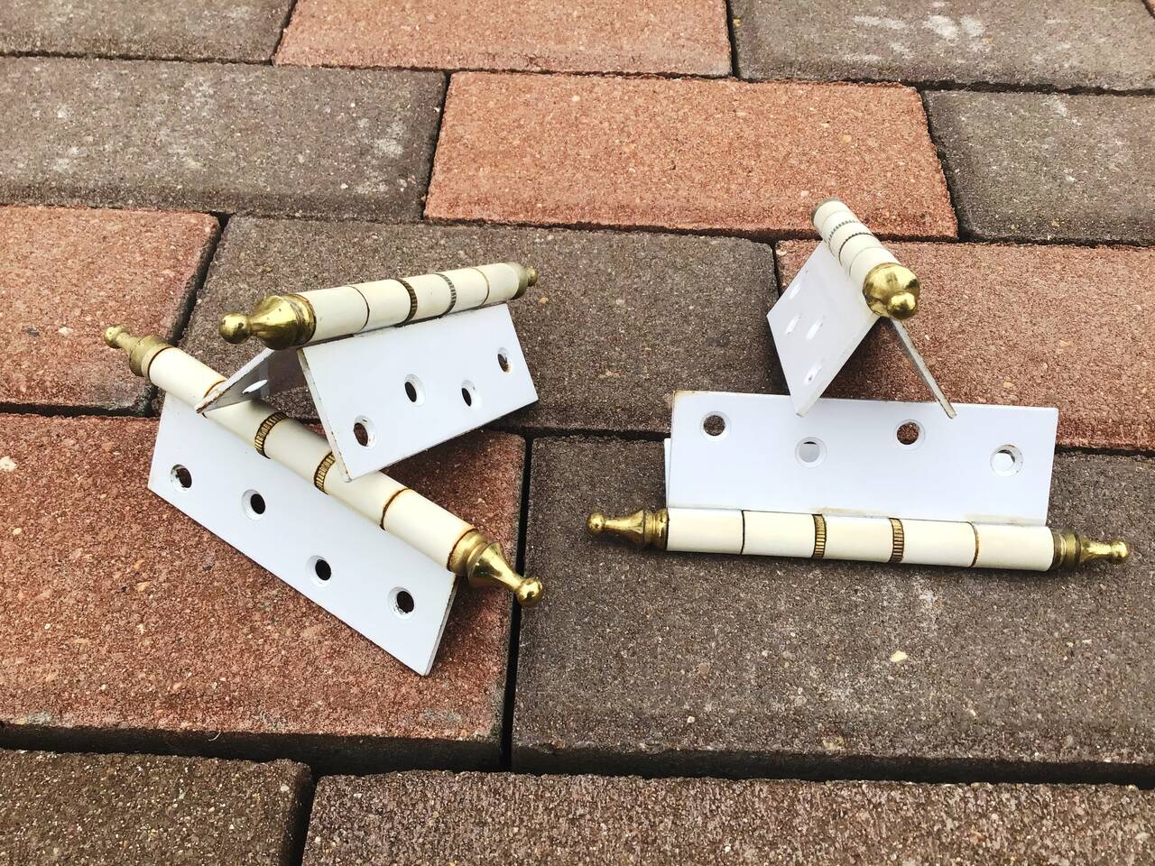 Продам дверные петли – латунь в Москве фото 1 Для дома и дачи Москва