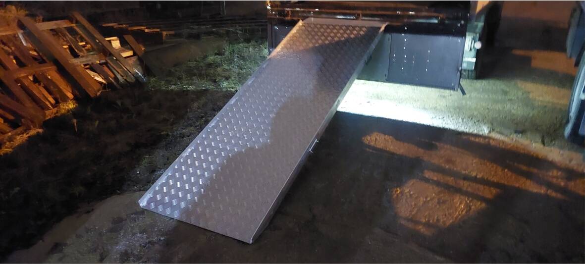 Мост погрузочный с бортами 2500 мм до 500 кг в Курске фото 3 Транспорт Курск Мост погрузочный с бортами 2500 мм до 500 кг в Курске фото 3 Транспорт Курск