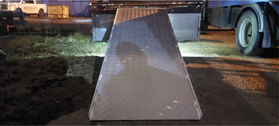 Мост погрузочный с бортами 2500 мм до 500 кг в Курске фото 2 Транспорт Курск Мост погрузочный с бортами 2500 мм до 500 кг в Курске фото 2 Транспорт Курск