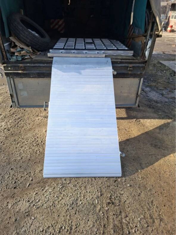 Мост погрузочный приставной ГКА 5.230.100.2/4MГ  в Москве фото 3 Транспорт Москва