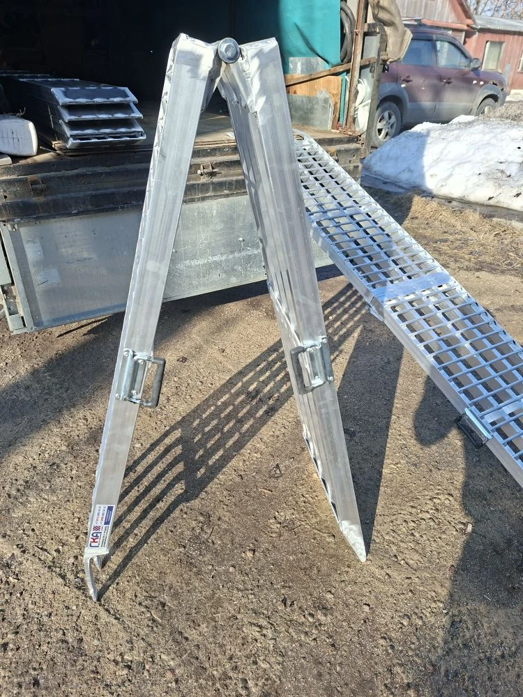 Сходни складные приставные 1300 кг  