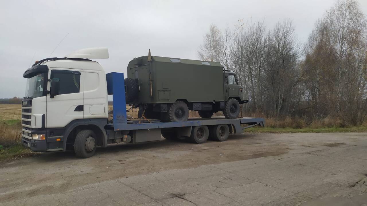 Грузовой эвакуатор, перевозка спецтехники в Москве фото 2 Услуги Москва