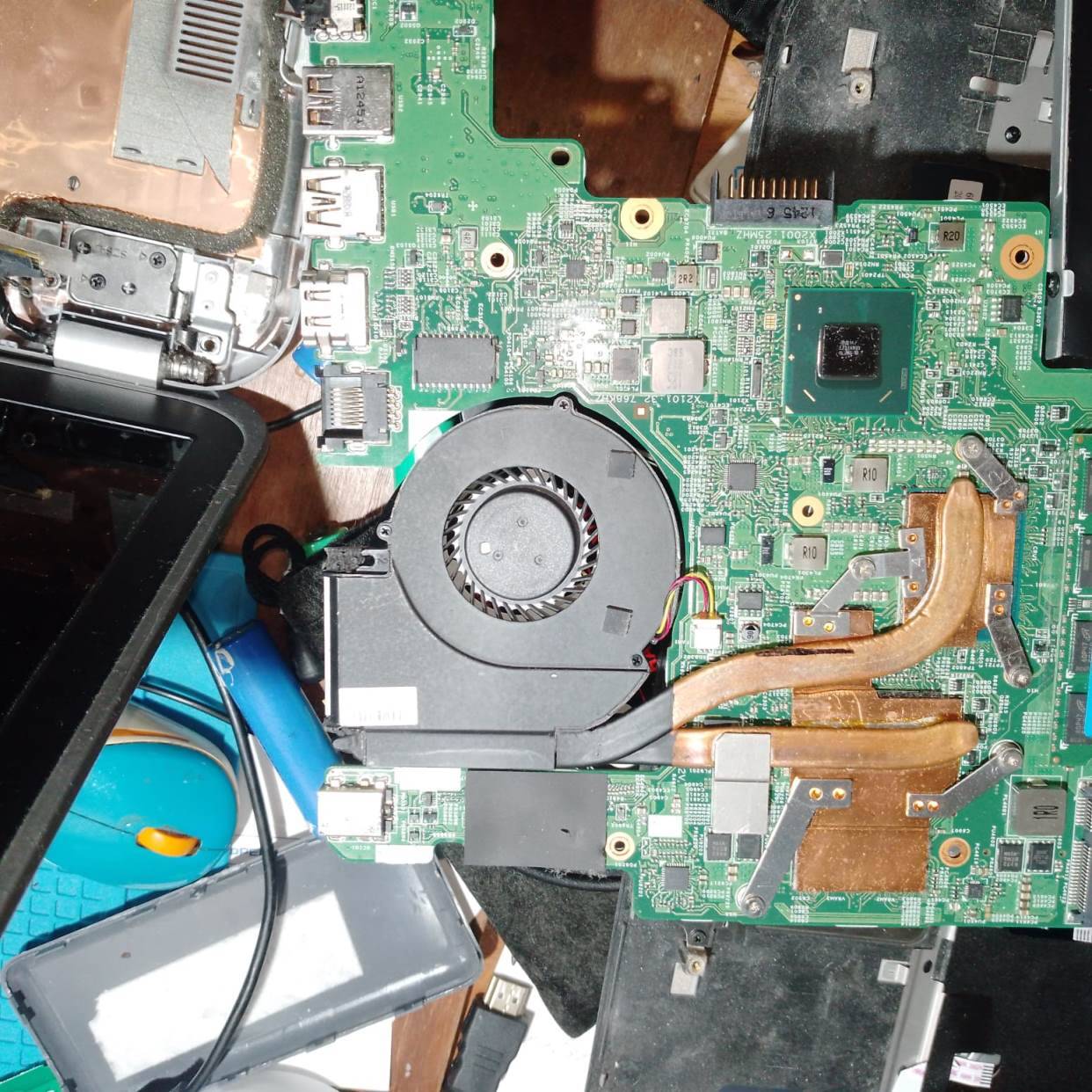 Ремонт компьютеров, ноутбуков. Установка программ в Сочи фото 7 Услуги Сочи Ремонт компьютеров, ноутбуков. Установка программ в Сочи фото 7 Услуги Сочи