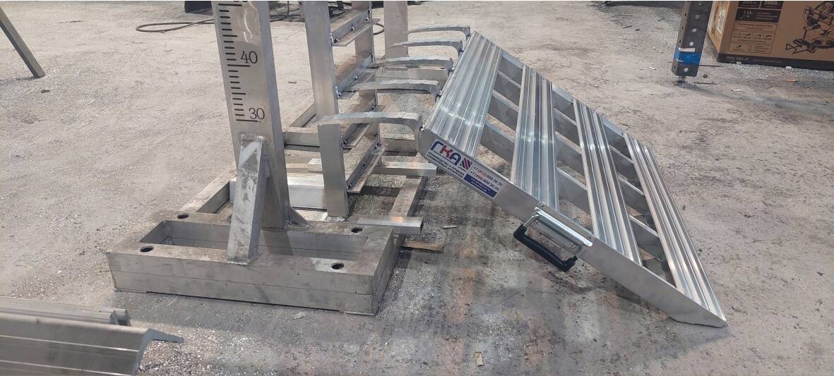 Сходни алюминиевые от производителя  в Новосибирске фото 4 Транспорт Новосибирск