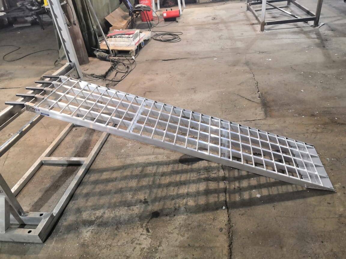 Трап приставной ГКА 5.250.40.2/3  