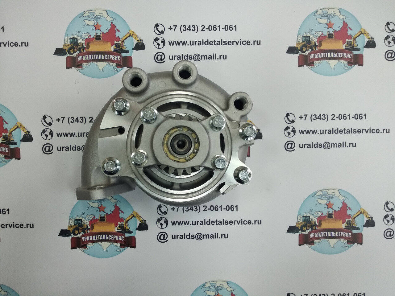 Водяной насос 8980197410 (6WG1) Hitachi в Екатеринбурге фото 1 Транспорт Екатеринбург