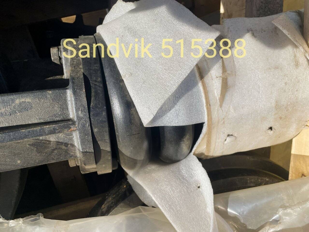 Натяжное колесо в сборе с демпфером Sandvik 515388 (для буровых установок / ПДМ в Санкт-Петербурге фото 4 Транспорт Санкт-Петербург