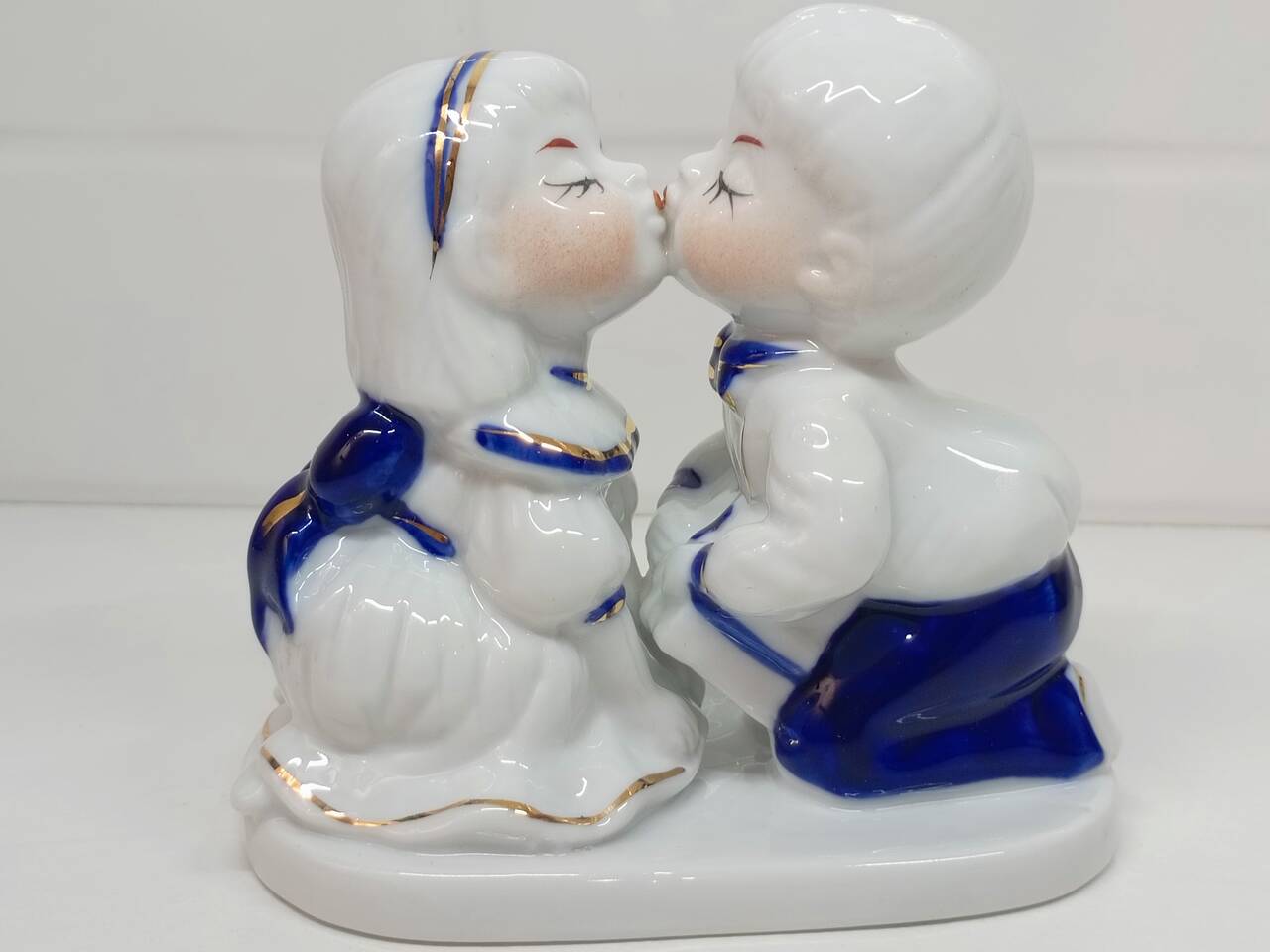 Фарфоровая статуэтка СССР в Симферополе фото 3 Увлечения и отдых Симферополь Фарфоровая статуэтка СССР в Симферополе фото 3 Увлечения и отдых Симферополь