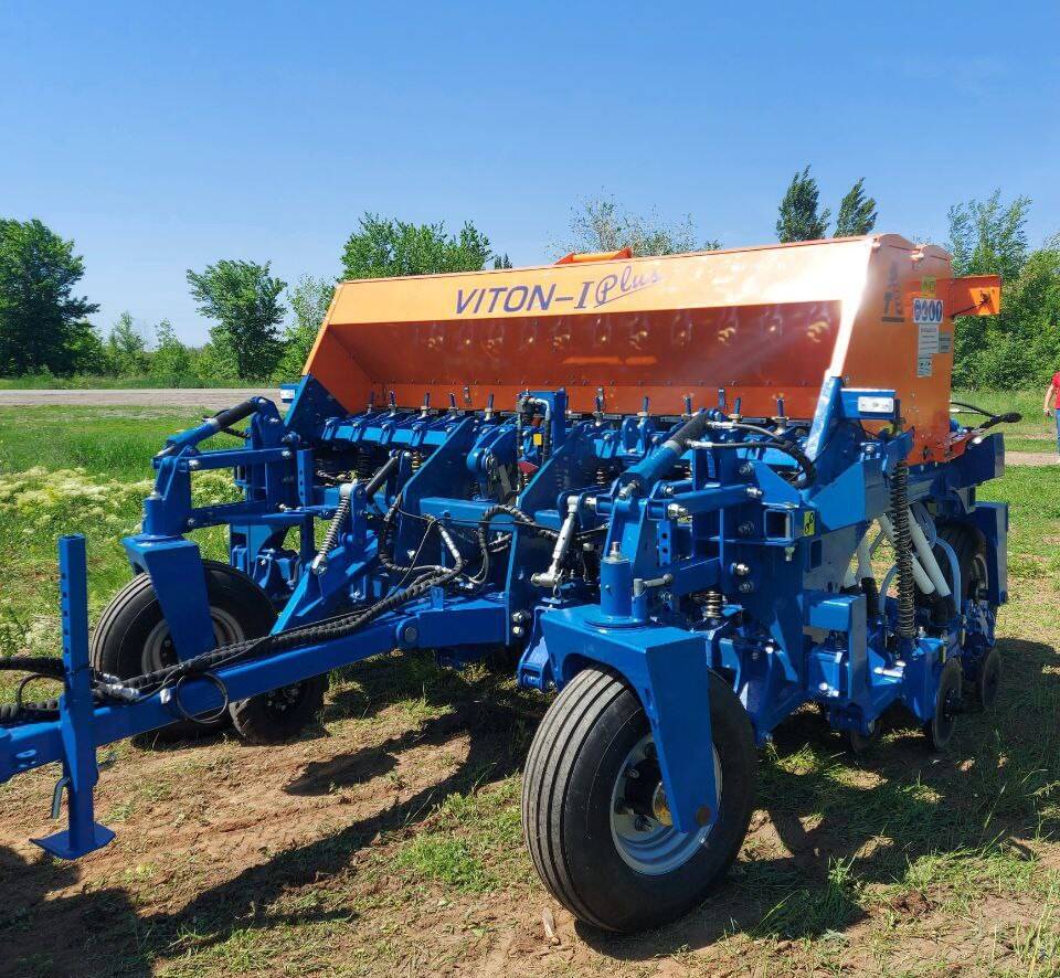 VITON -1 plus универсальная сеялка прямого посева