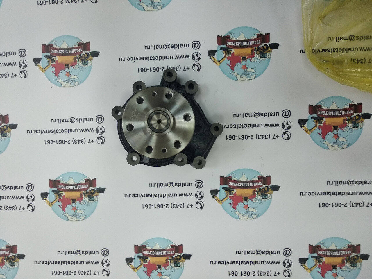 Водяной насос 8980228221 (4HK1) Hitachi в Екатеринбурге фото 2 Транспорт Екатеринбург