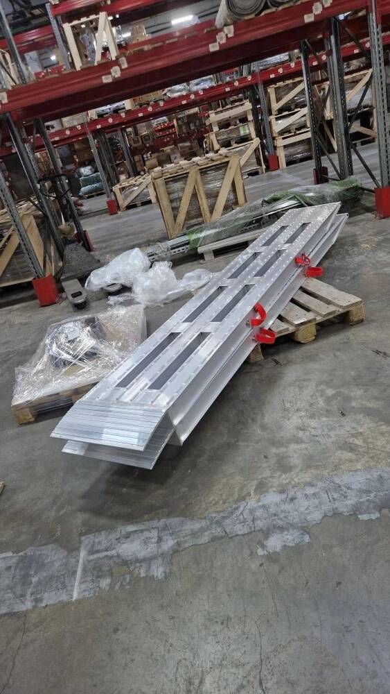 Аппарели алюминиевые для тяжелой спецтехники 